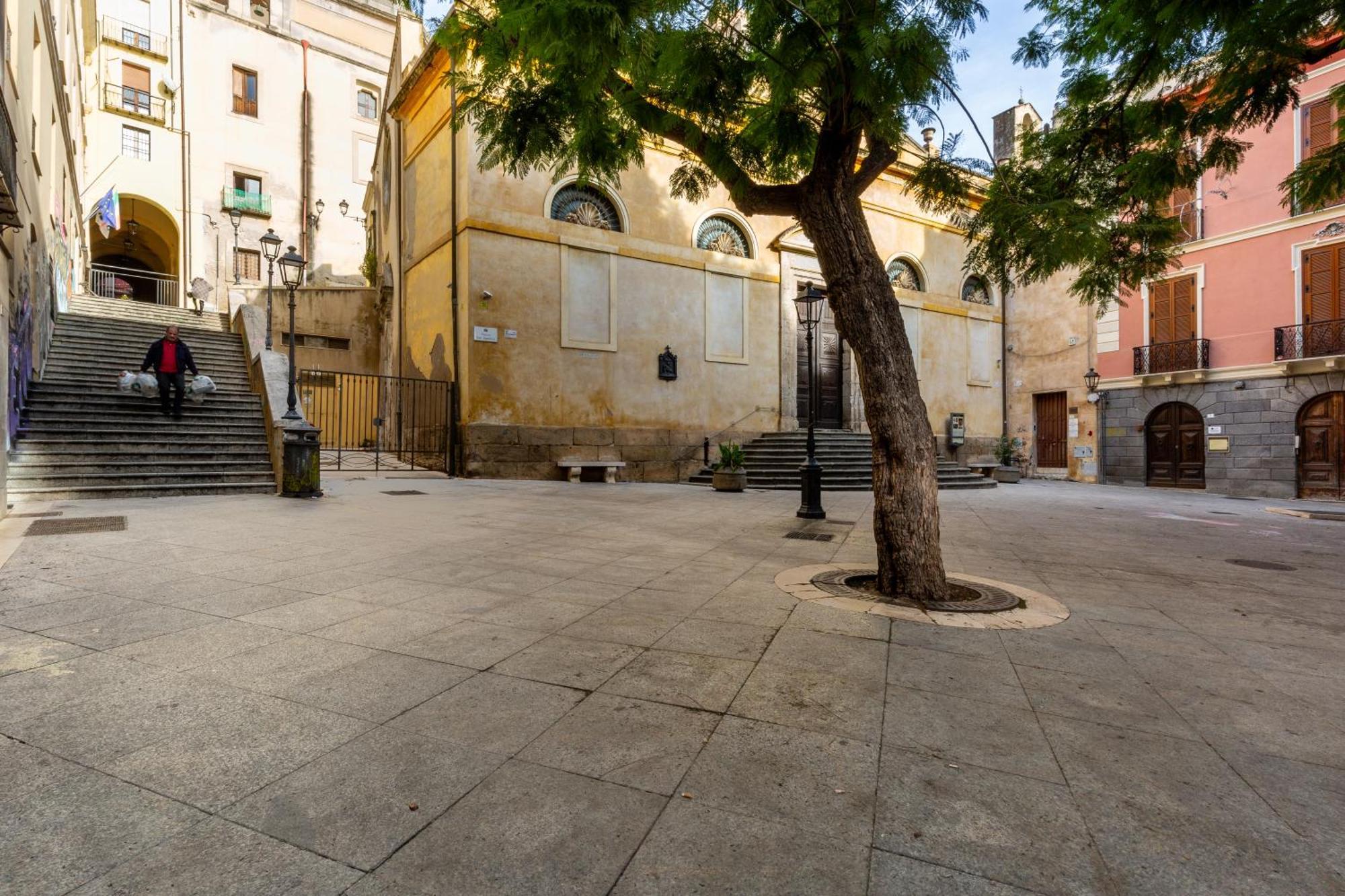 Mch-Marina Charming House Apartment Cagliari Bagian luar foto