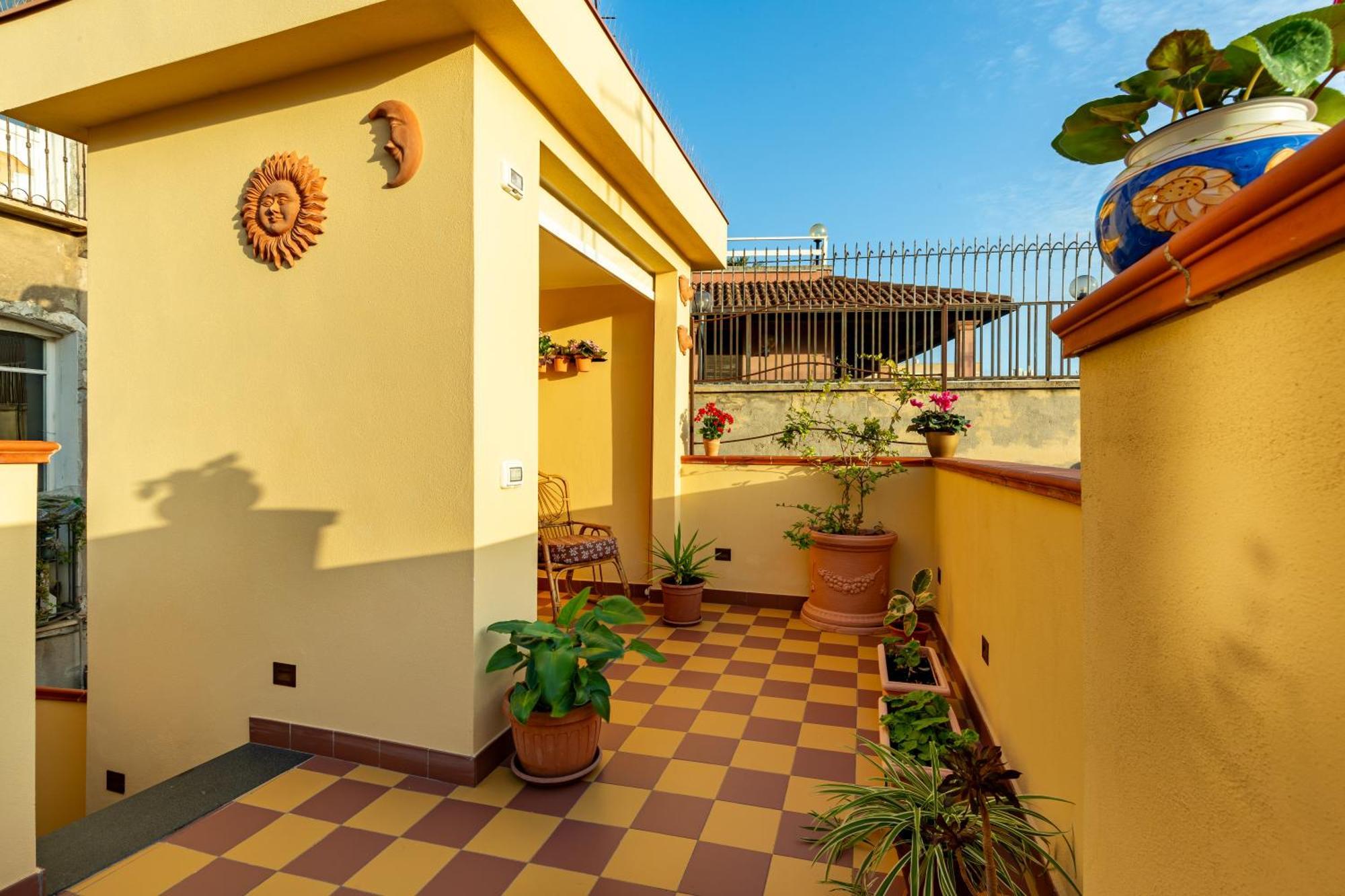 Mch-Marina Charming House Apartment Cagliari Bagian luar foto